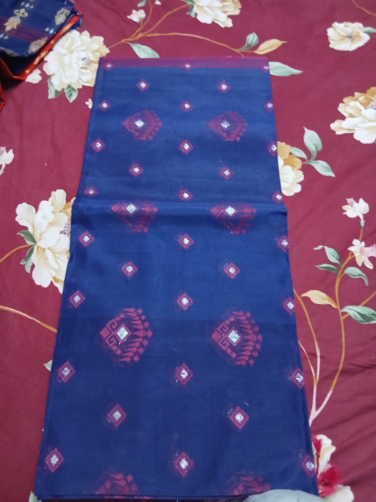 শাড়ির ধরন: জামদানি শাড়ি